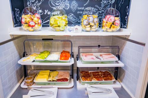 Đồ ăn và thức uống