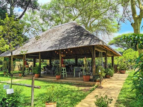 Ngoại cảnh khách sạn