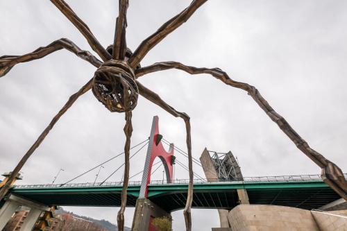 Nơi tham quan gần đây