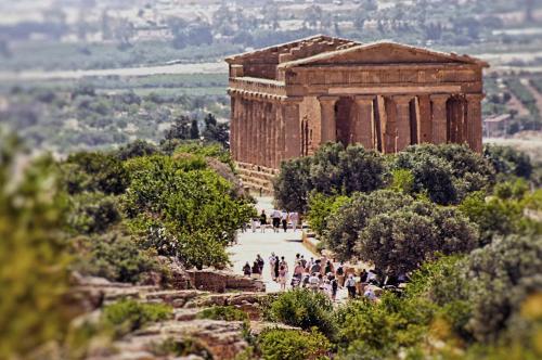 Khu vực xung quanh