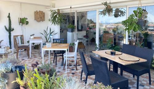 Đồ ăn và thức uống