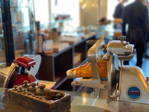 Đồ ăn và thức uống