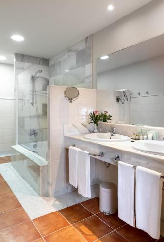 Bồn tắm nước nóng