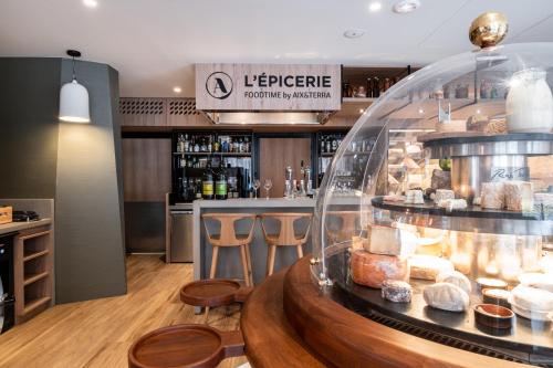 Đồ ăn và thức uống