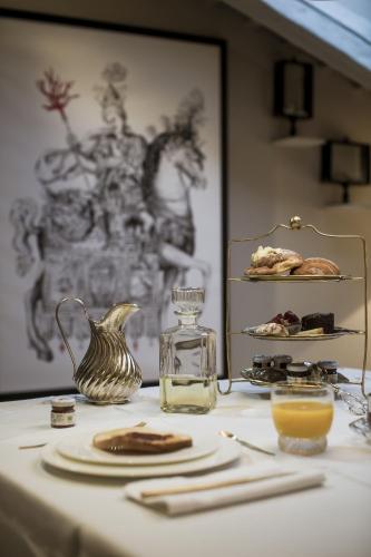 Đồ ăn và thức uống