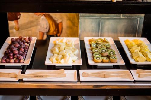 Đồ ăn và thức uống