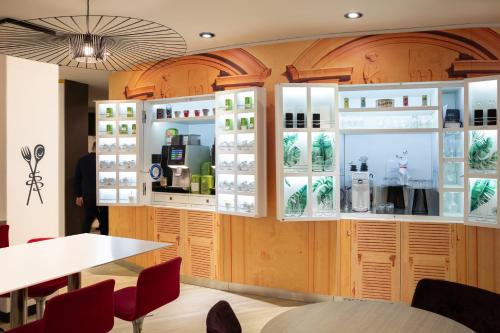 Đồ ăn và thức uống