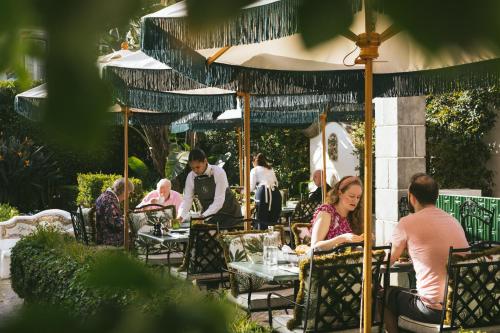 Đồ ăn và thức uống