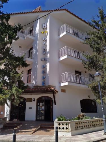 Ngoại cảnh khách sạn