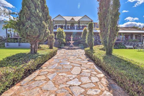 Ngoại cảnh khách sạn