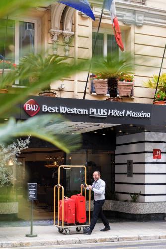 Ngoại cảnh khách sạn