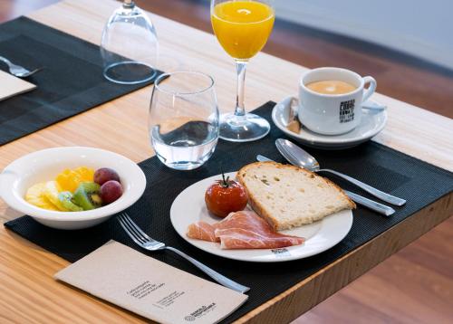 Đồ ăn và thức uống