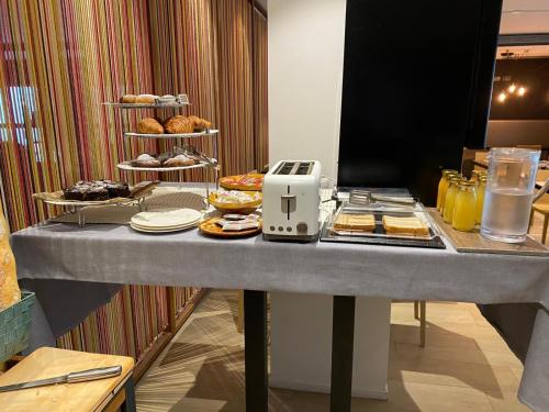 Đồ ăn và thức uống