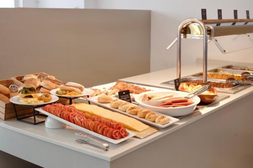 Đồ ăn và thức uống