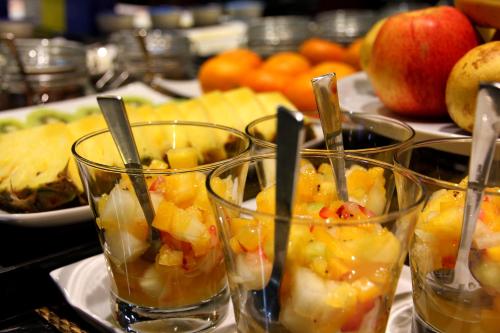 Đồ ăn và thức uống