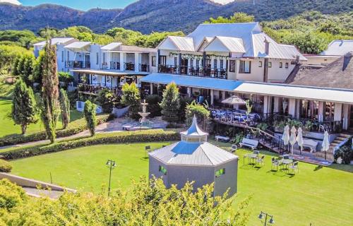 Ngoại cảnh khách sạn