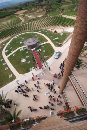 Ngoại cảnh khách sạn