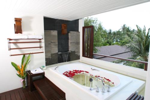 Bồn tắm nước nóng