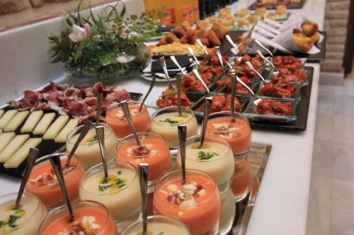 Đồ ăn và thức uống