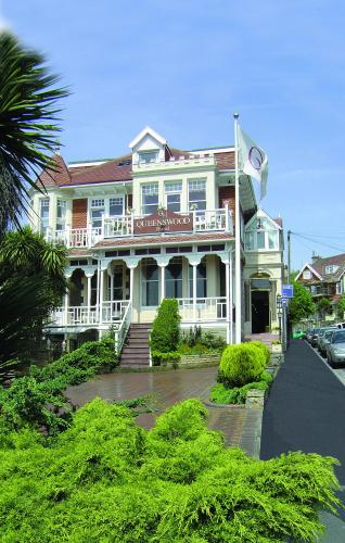 Ngoại cảnh khách sạn