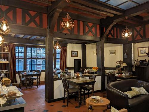 Đồ ăn và thức uống