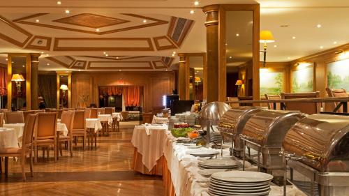 Đồ ăn và thức uống