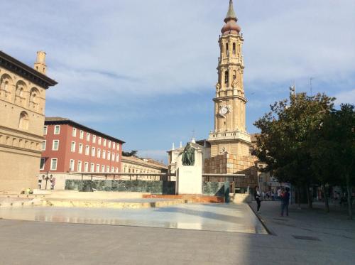 Nơi tham quan gần đây