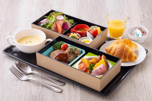 Đồ ăn và thức uống