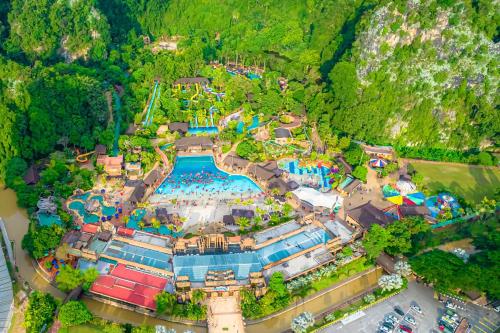 Nơi tham quan gần đây