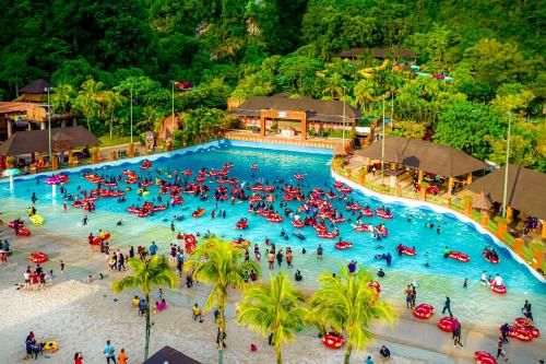 Nơi tham quan gần đây