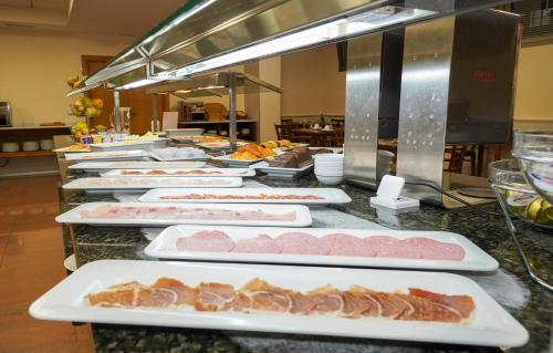 Đồ ăn và thức uống