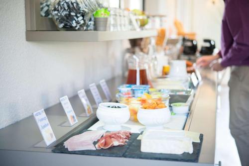 Đồ ăn và thức uống