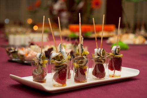 Đồ ăn và thức uống