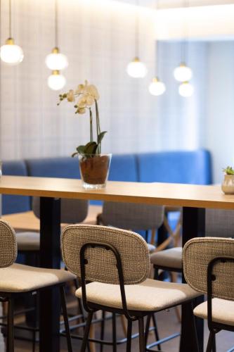 Đồ ăn và thức uống