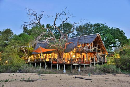 Ngoại cảnh khách sạn