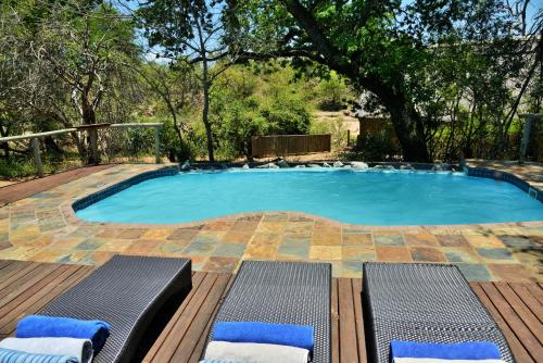 Khu vực xung quanh