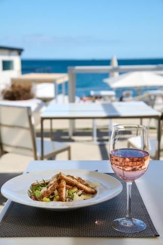 Ngoại cảnh khách sạn