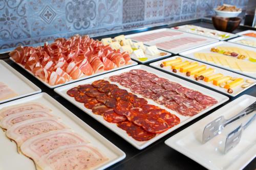 Đồ ăn và thức uống