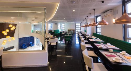 Đồ ăn và thức uống