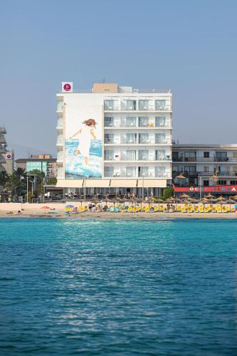 Ngoại cảnh khách sạn