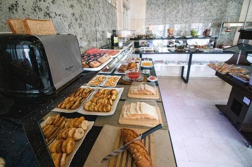 Đồ ăn và thức uống