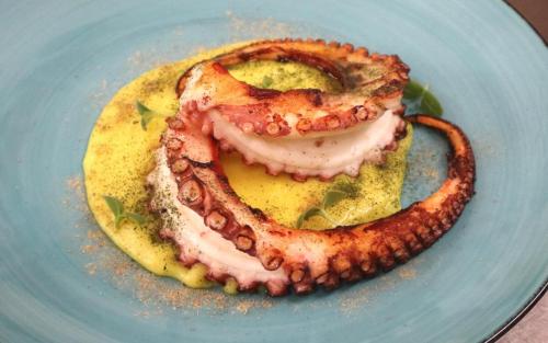 Đồ ăn và thức uống