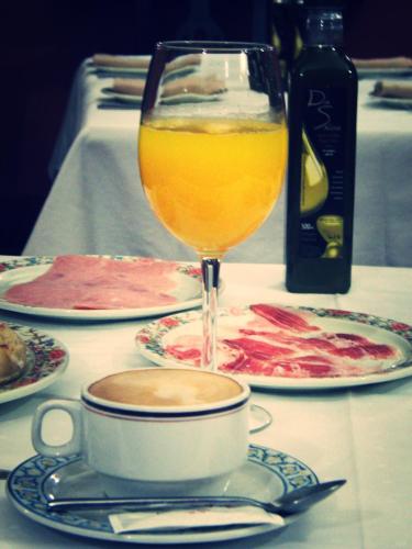 Đồ ăn và thức uống