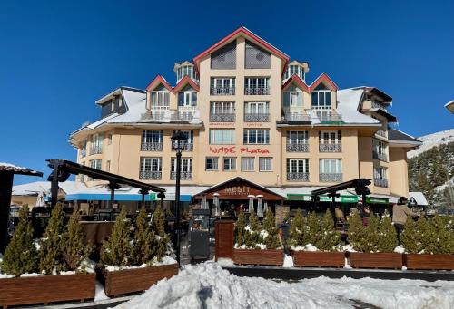 Ngoại cảnh khách sạn