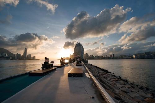 Nơi tham quan gần đây