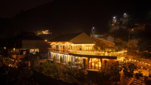 Ngoại cảnh khách sạn