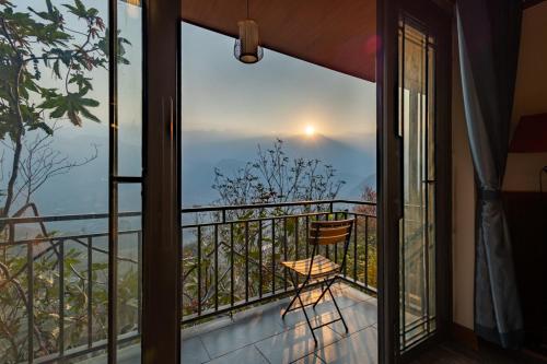 Khu vực xung quanh