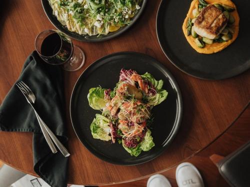 Đồ ăn và thức uống