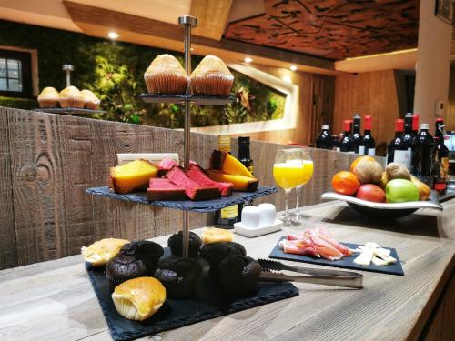 Đồ ăn và thức uống