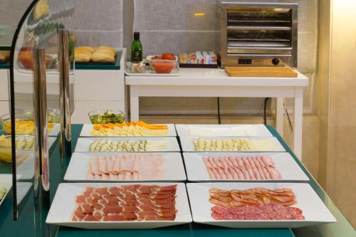 Đồ ăn và thức uống